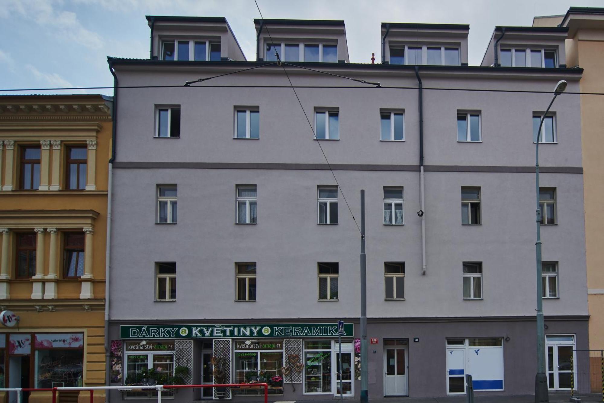 Daire Cozy With Terrace Near Castle