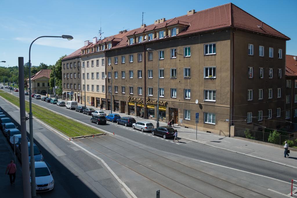 Cozy With Terrace Near Castle Daire Prag
